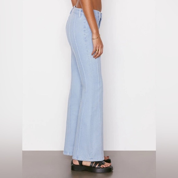 FRAME PINTUCK LOW RISE FLARE IN VANDERBILT​​ - Picture 5 of 9